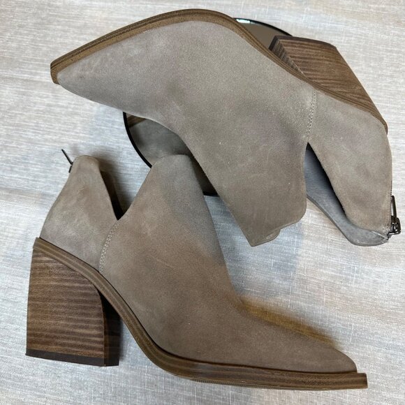 Vince Camuto Gigietta Taupe Leather Ankle Boots Women’s Size 9M Block Heel Zip - Picture 5 of 9